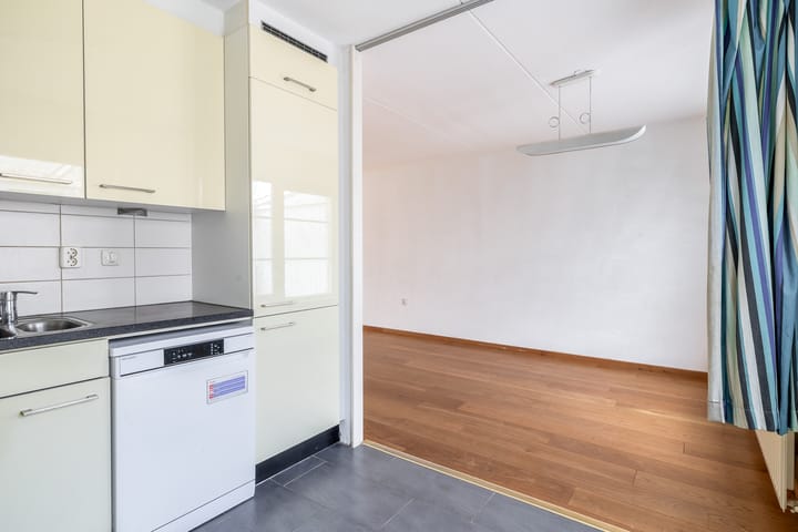 Tussenwoning te koop: Vliegende Koffer 8, Eindhoven