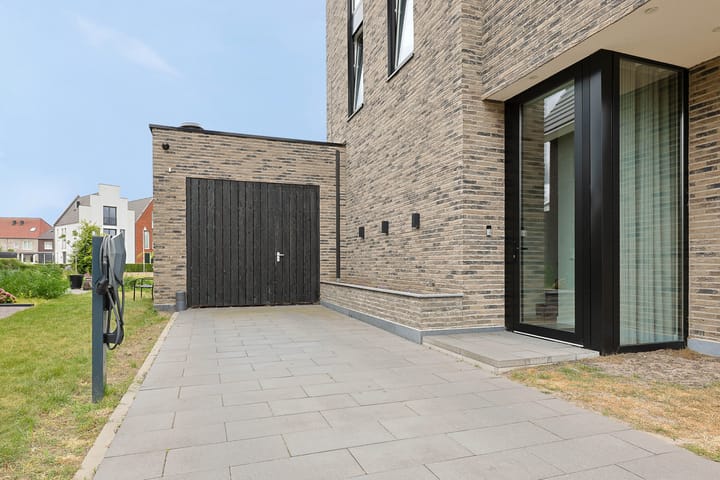 Foto 4 van Zaltbommelstraat 8