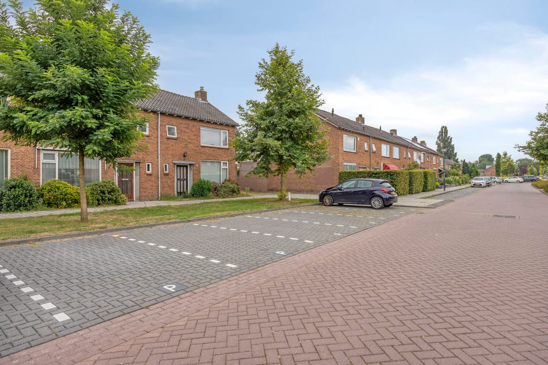Photo 2 of van Berckenrodelaan 26