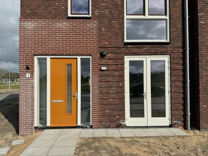 Foto 2 van Madelonstraat 1