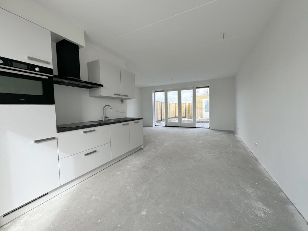 Photo 5 of Madelonstraat 1