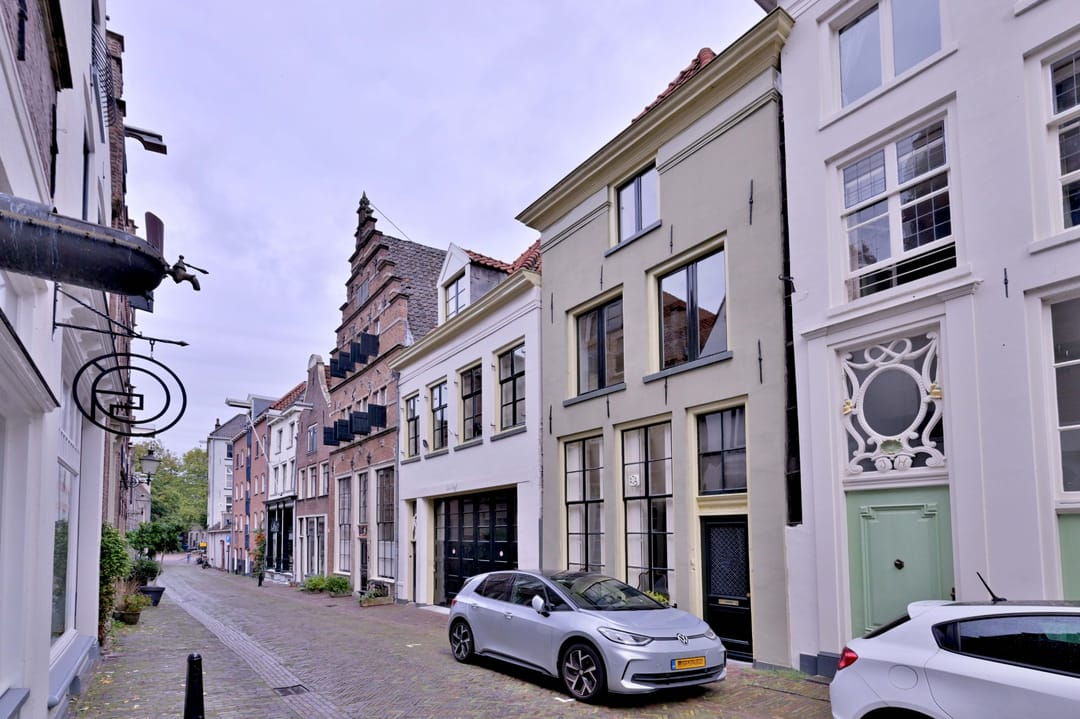 Foto 43 van Menstraat 15-A