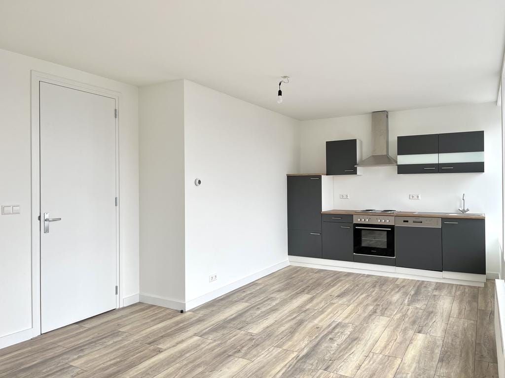 Photo 6 of Zeestraat 24-B