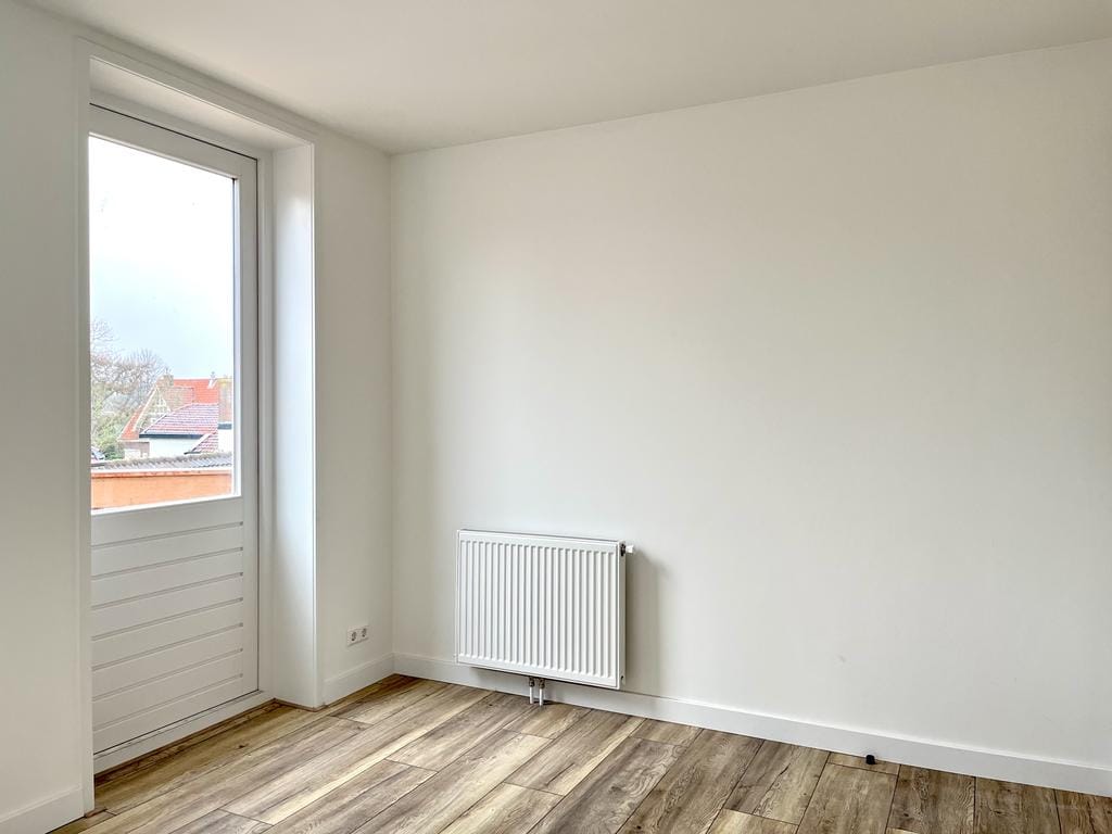 Photo 10 of Zeestraat 24-B