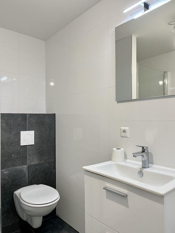 Photo 15 of Zeestraat 24-B