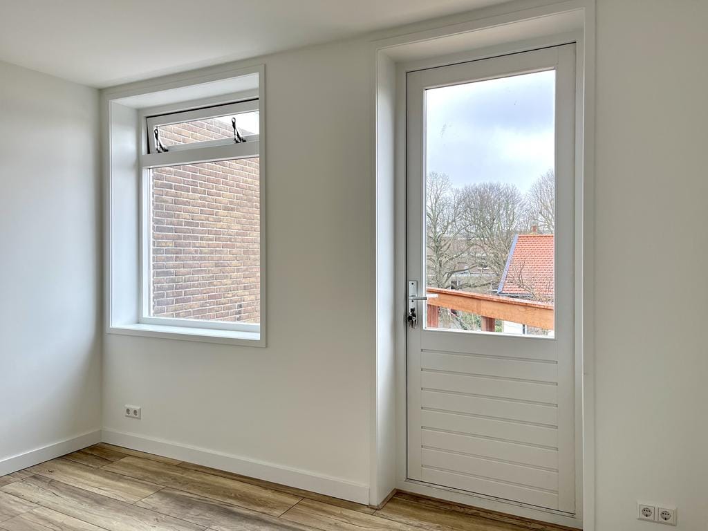 Photo 11 of Zeestraat 24-B