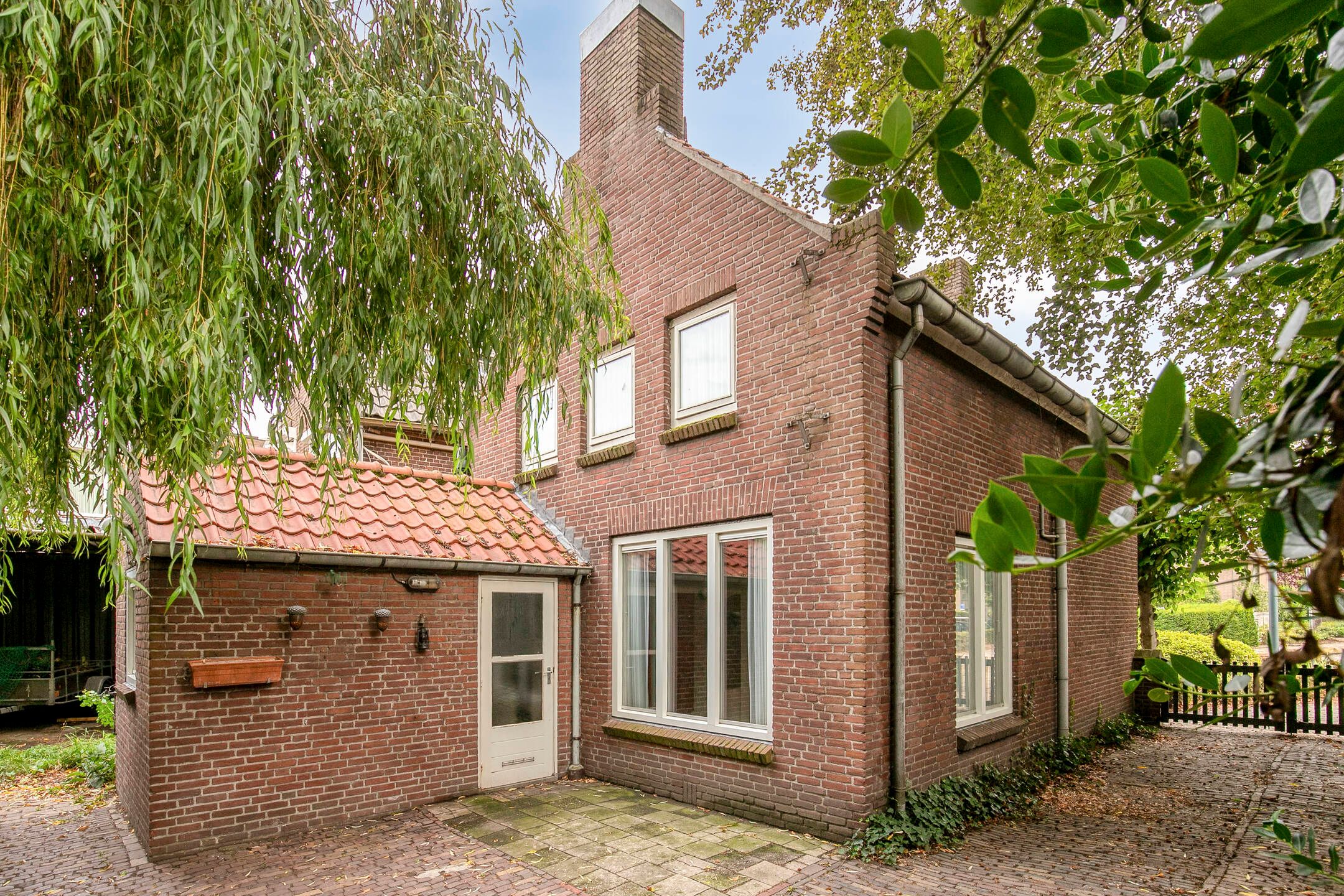 Photo 3 of Loeffstraat 1