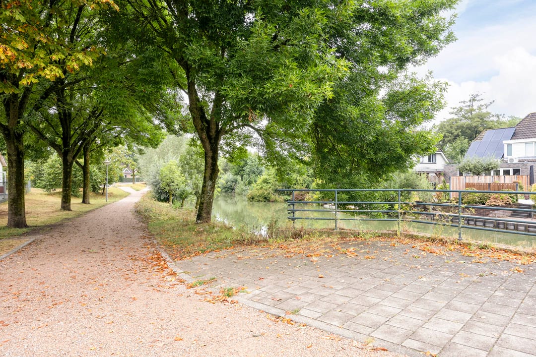 Photo 31 of Tituslaan 44