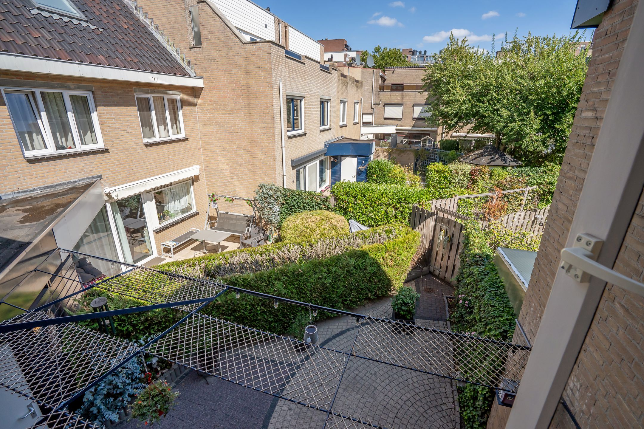 Photo 21 of Bertha von Suttnerstraat 17