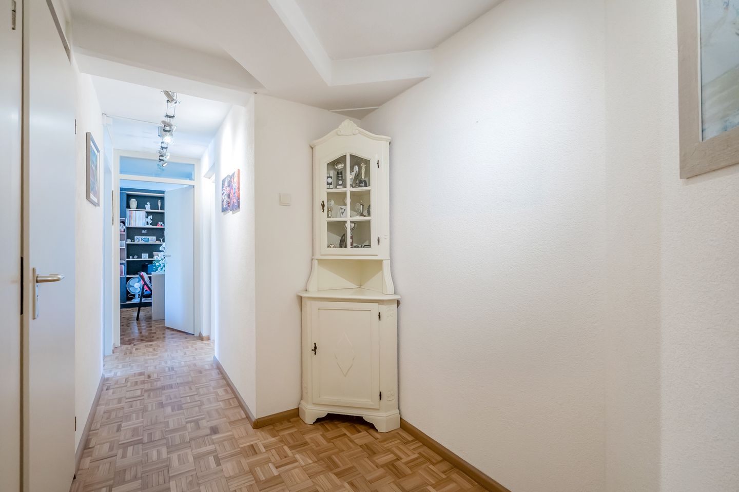 Photo 25 of Bertha von Suttnerstraat 17