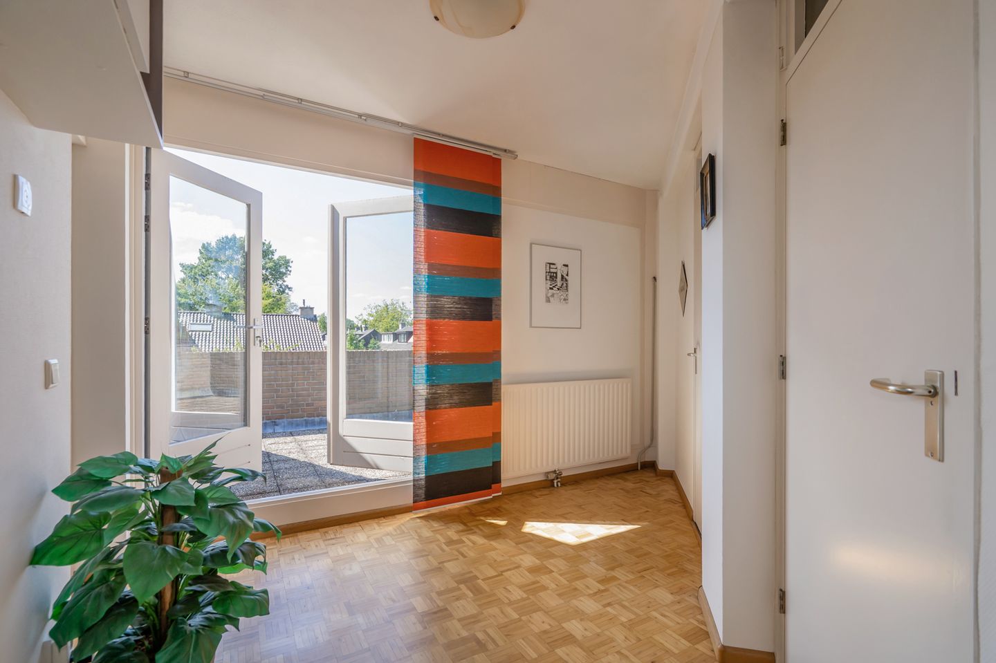 Photo 40 of Bertha von Suttnerstraat 17