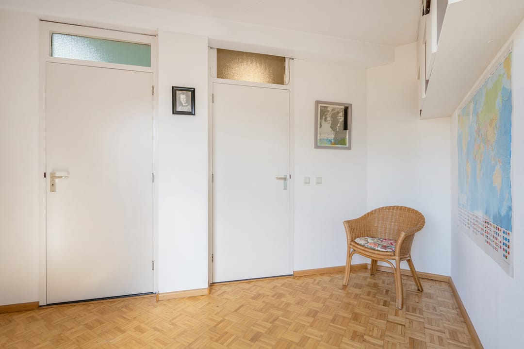 Photo 41 of Bertha von Suttnerstraat 17