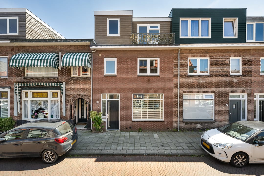 Foto 1 van Van 't Hoffstraat 4