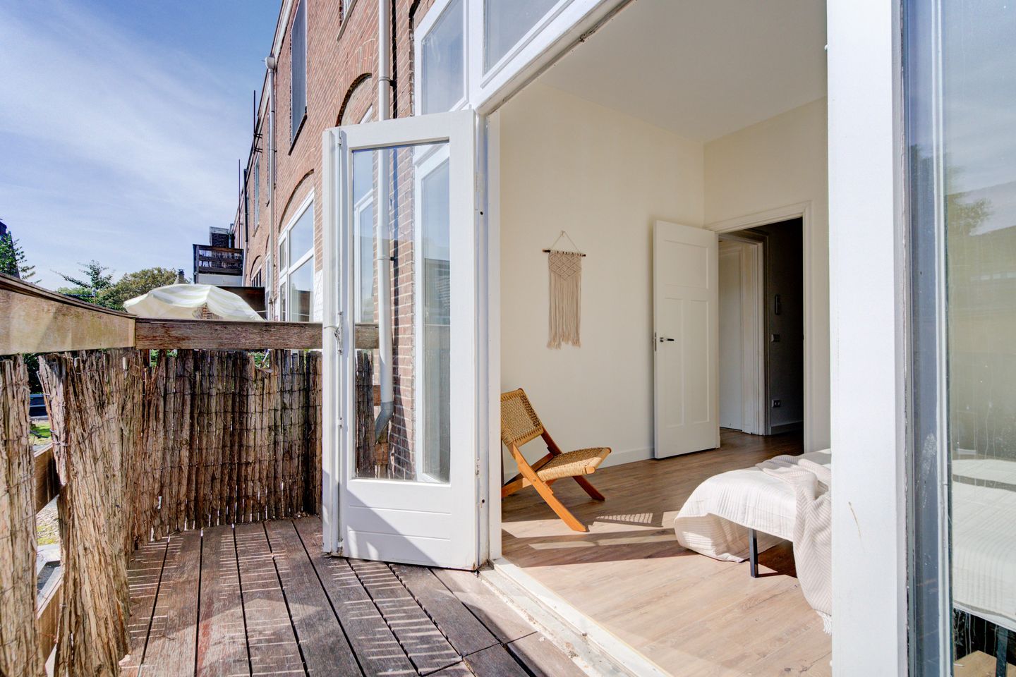 Photo 19 of Voorhelmstraat 43-A