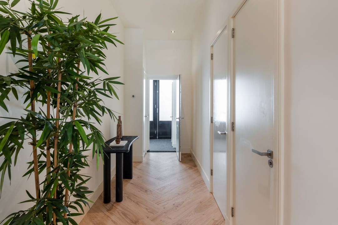 Photo 22 of Vredehofstraat 46-B