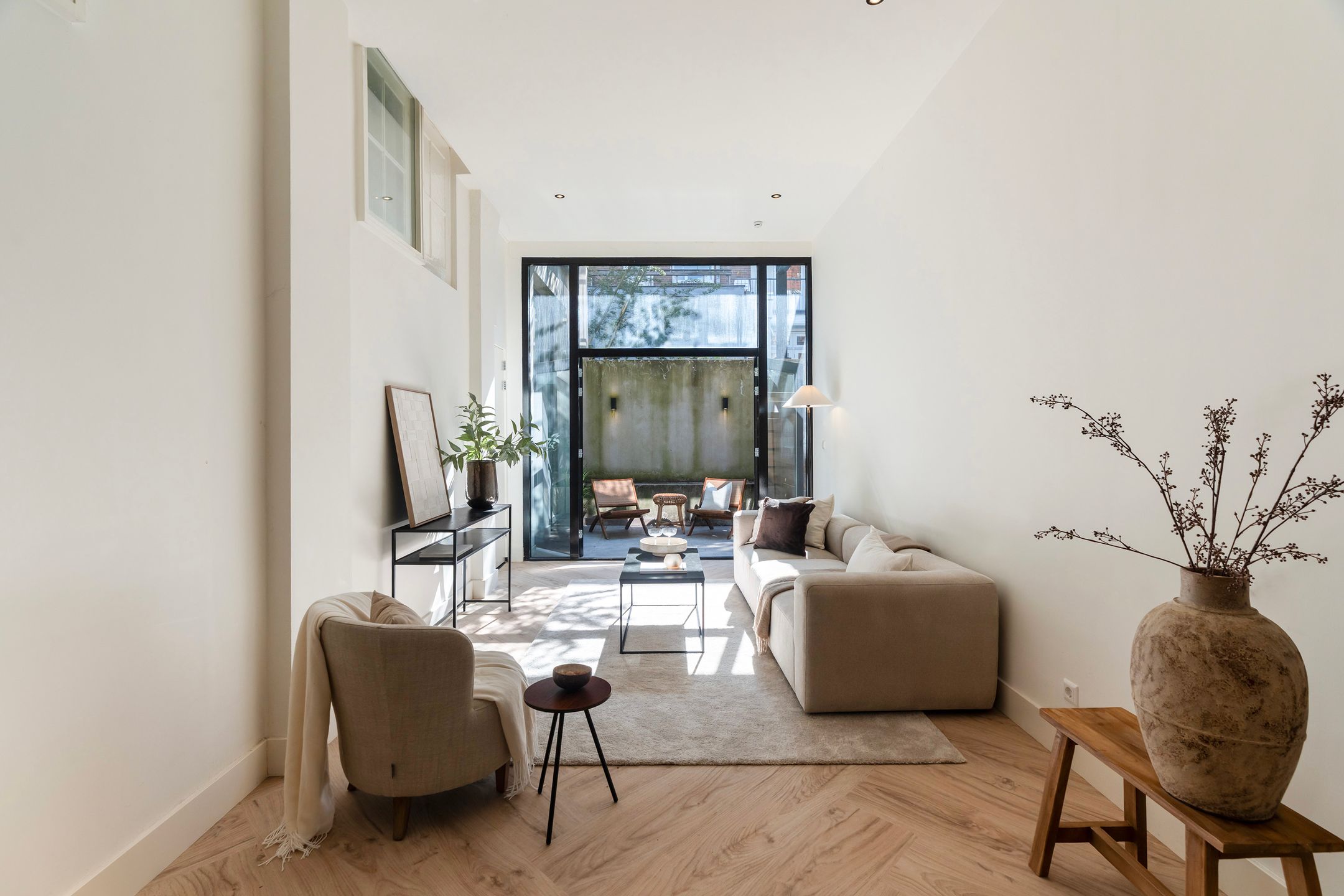 Photo 9 of Vredehofstraat 46-B