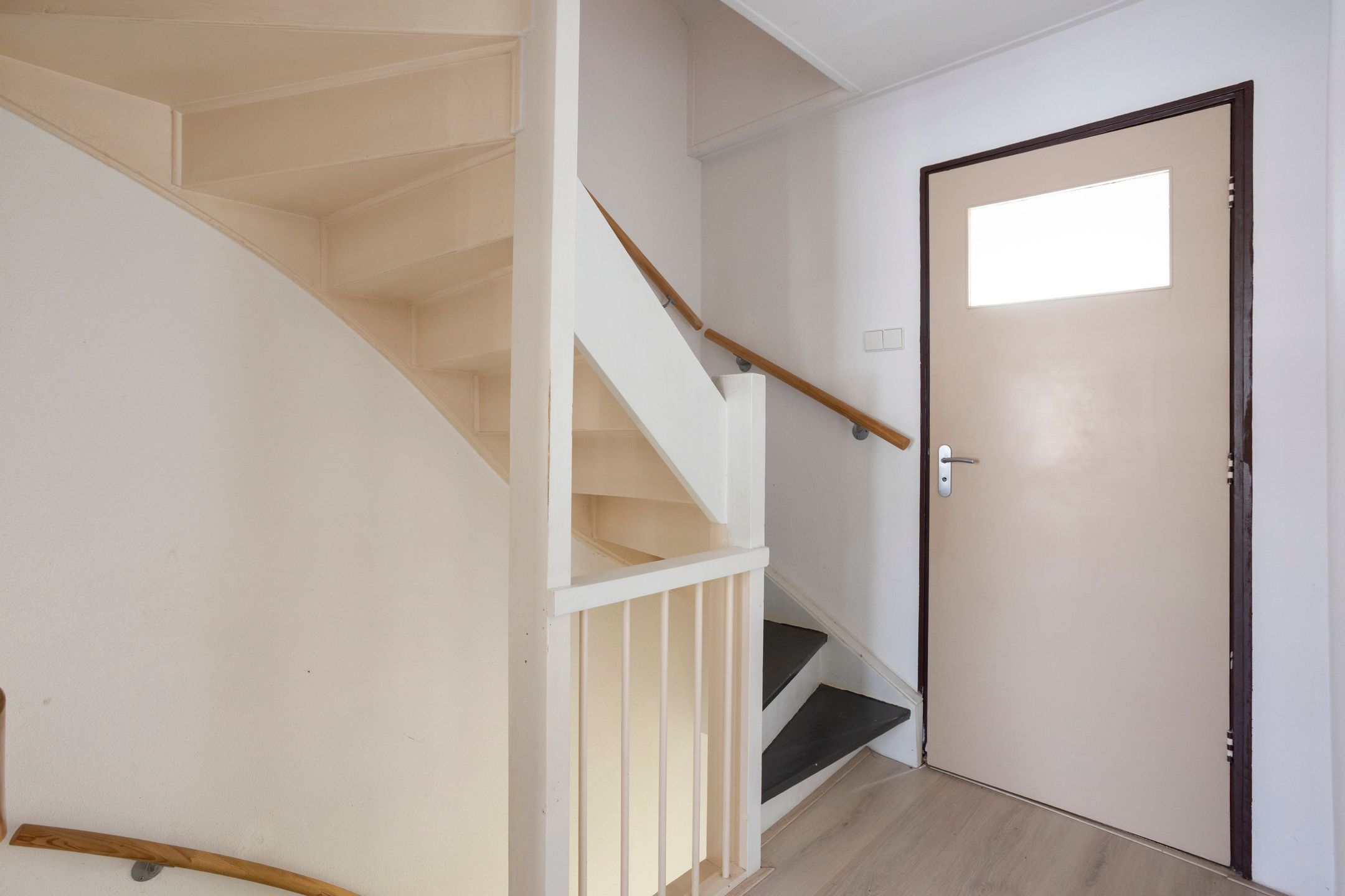 Photo 12 of van Egmondstraat 23