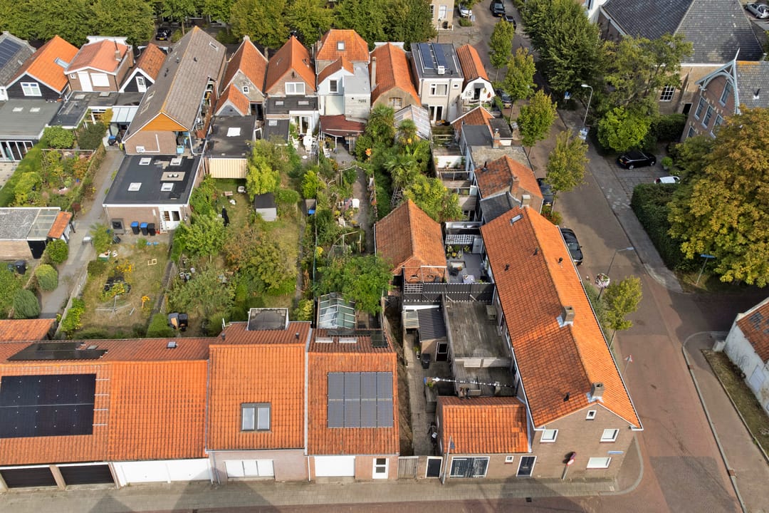 Photo 37 of Voorstraat 5