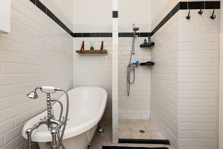 Appartement te koop: van Naeltwijckstraat 235, Voorburg