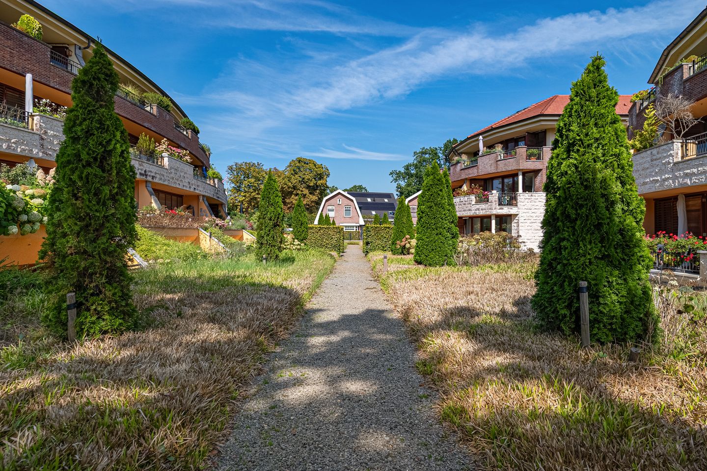 Photo 34 of Kloostertuin 86