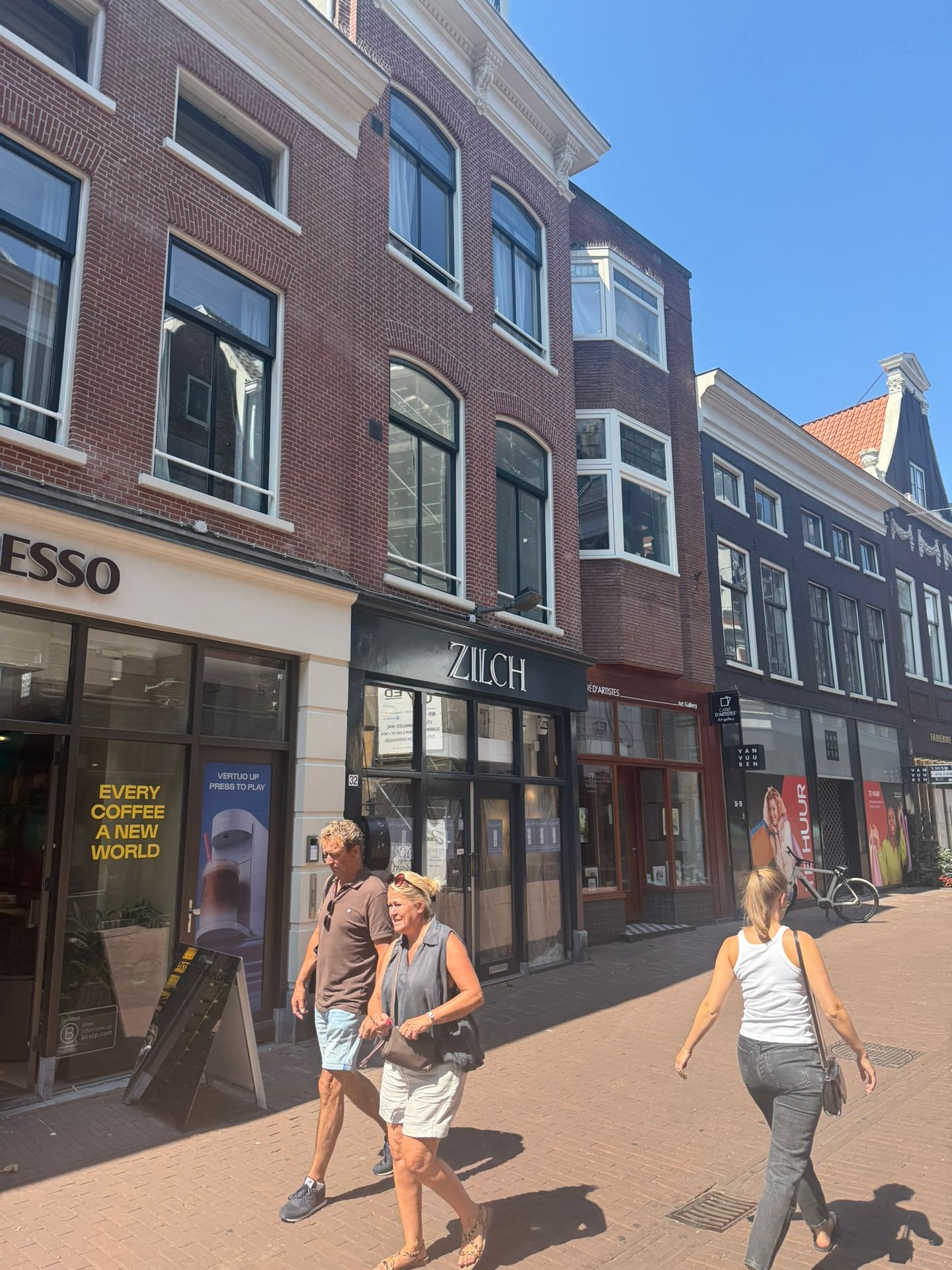 View photo 2 of Barteljorisstraat 32