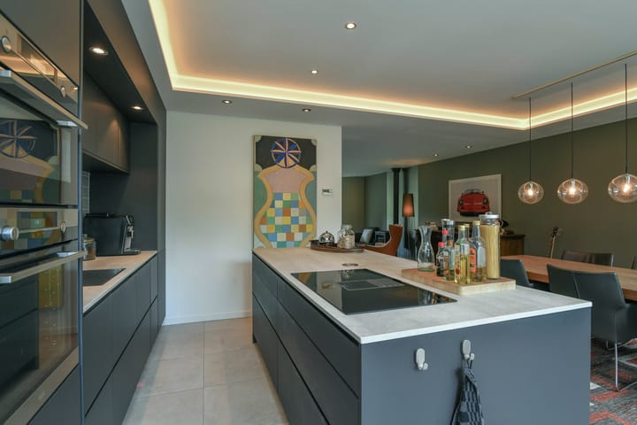 Twee-onder-één-kap te koop: Dorpsstraat 175, Renkum