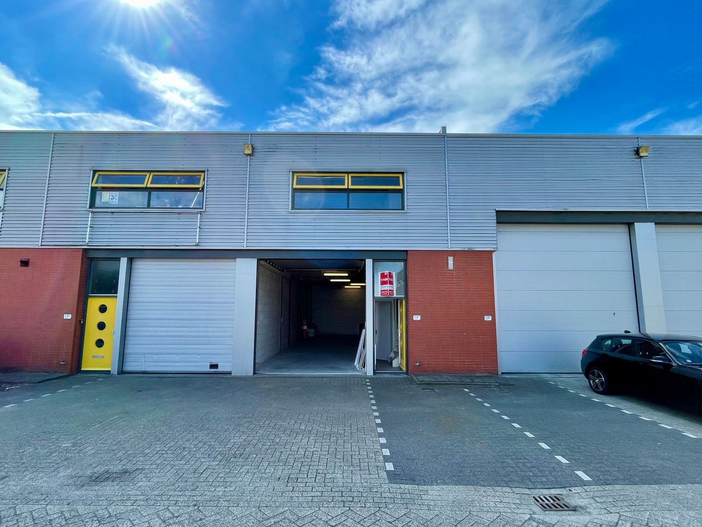 View photo 2 of Grote Wade 17-F