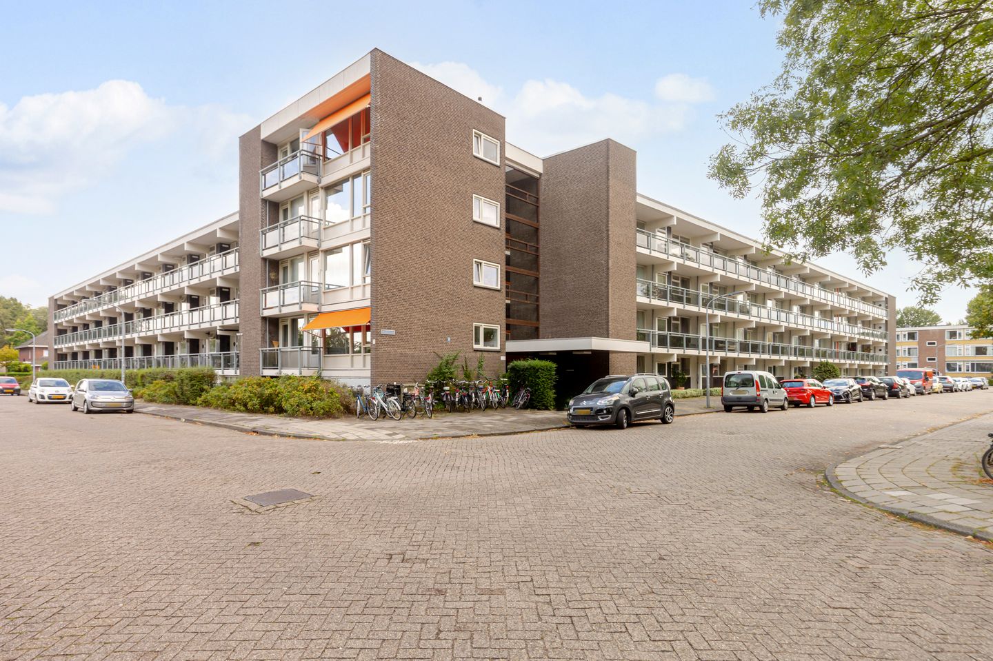 Foto 1 van Veldzigtlaan 144