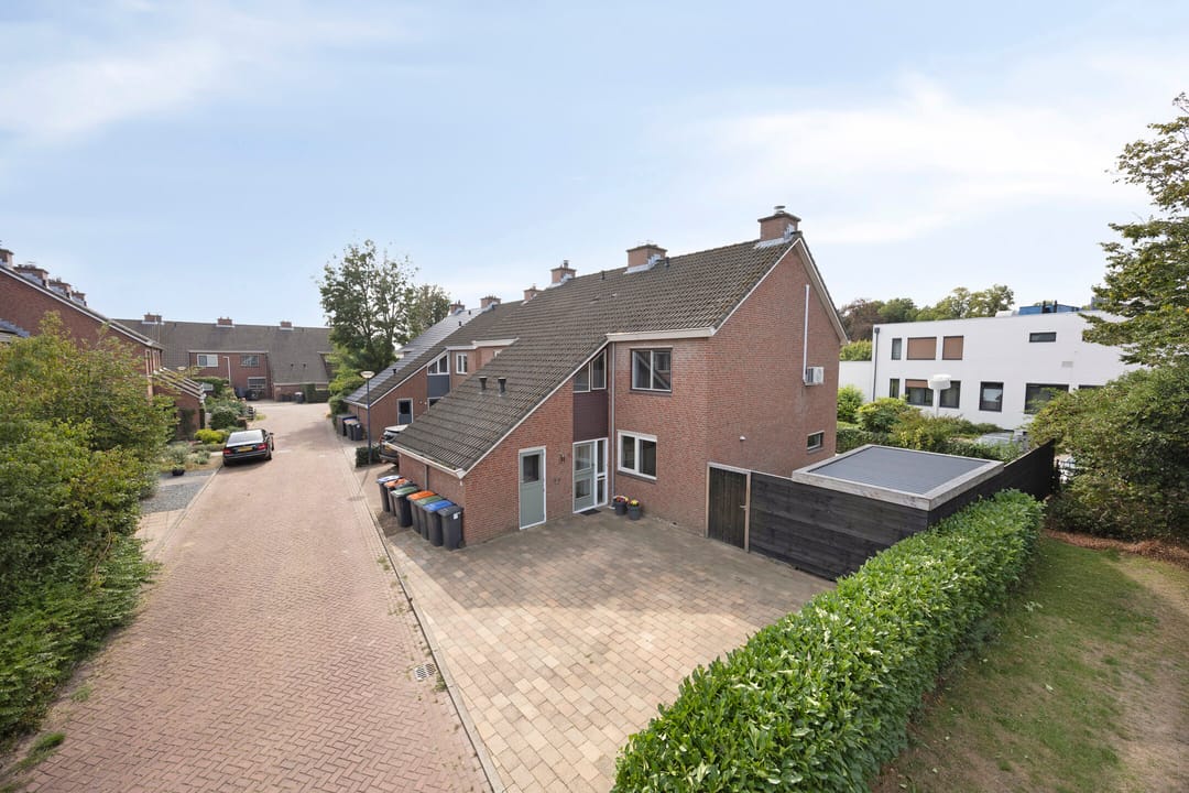 Foto 37 van De Holtplaats 14