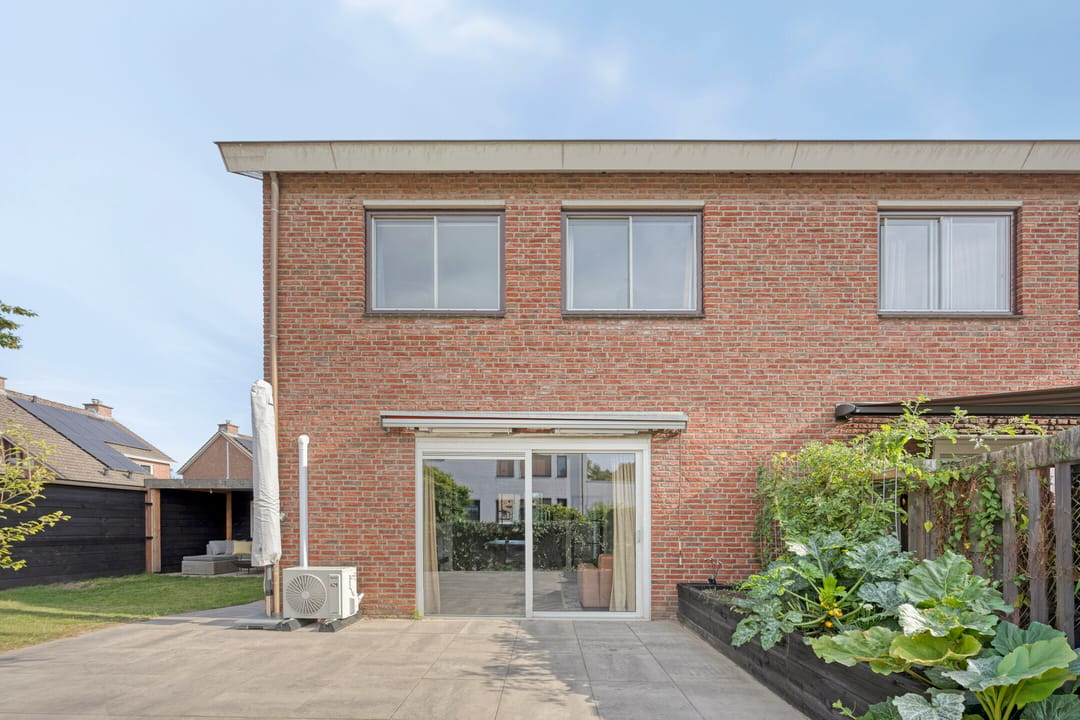 Foto 32 van De Holtplaats 14