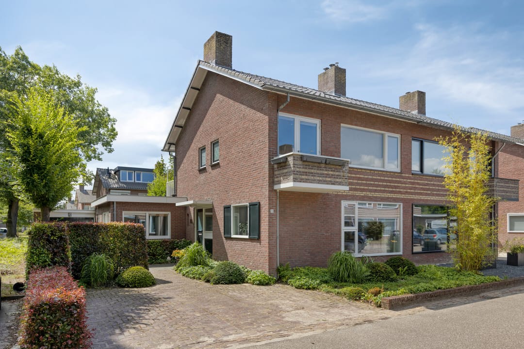 Foto 1 van Bernoullistraat 1