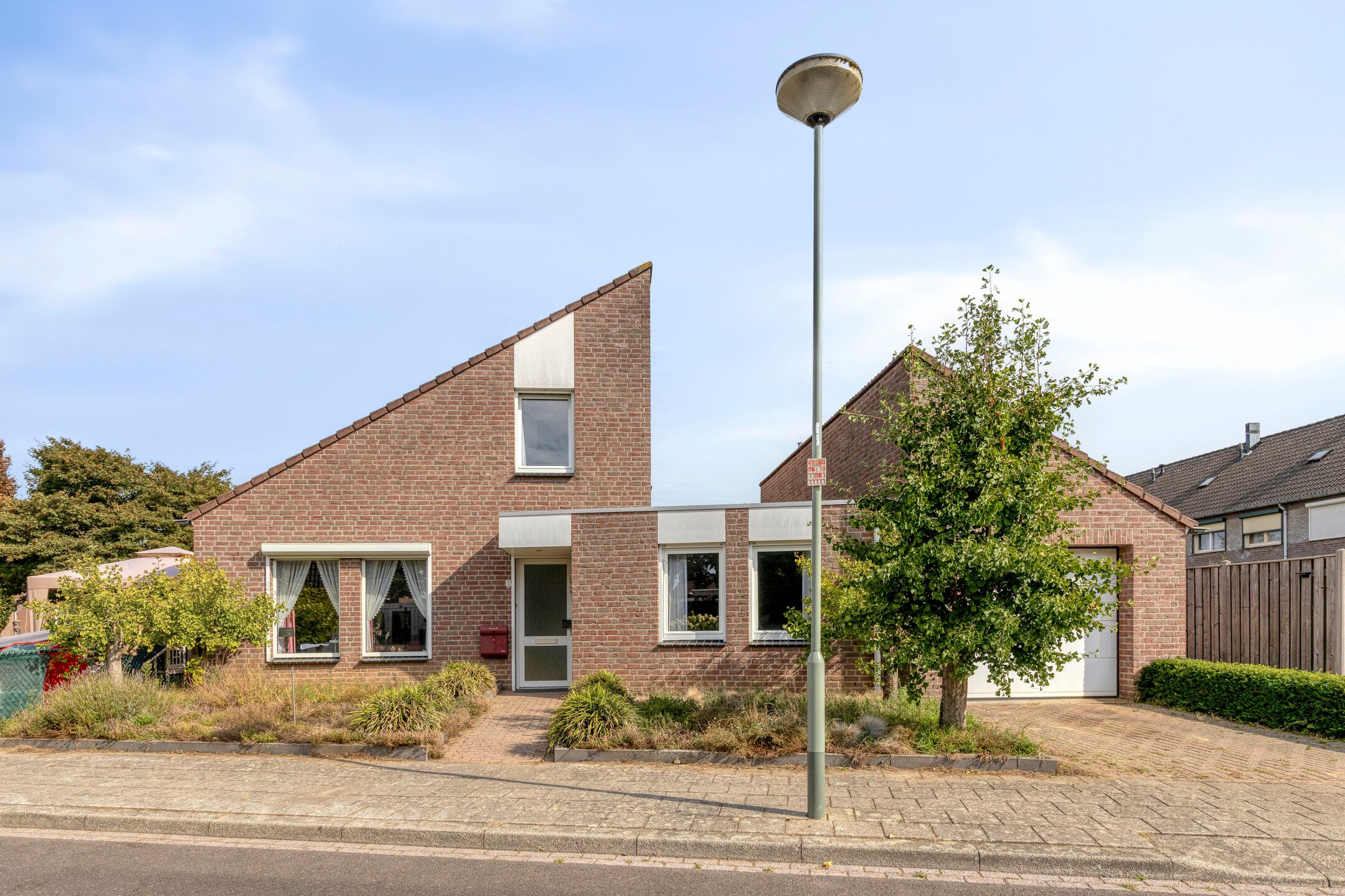De Akkervrouw 8 