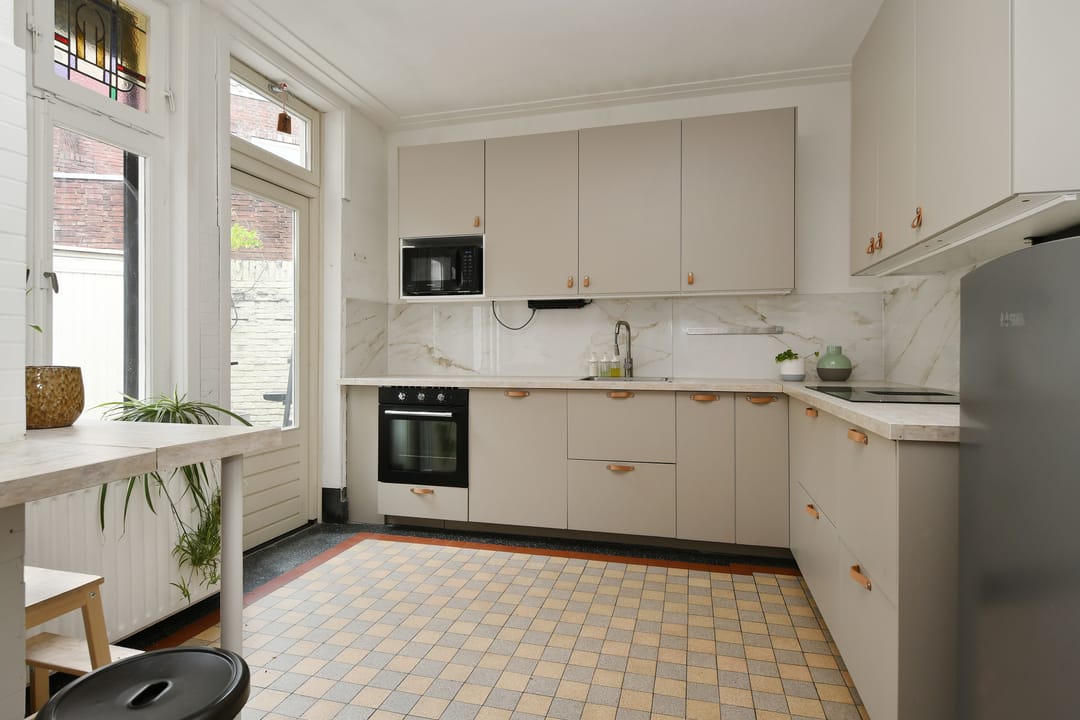 Photo 16 of Sint Paulusstraat 1