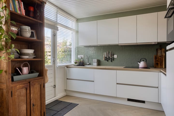 Hoekwoning te koop: Hugo de Grootstraat 8, Alphen Aan Den Rijn