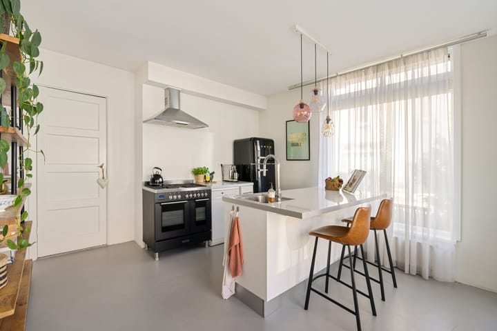 Foto 4 van Mijdrechtstraat 2