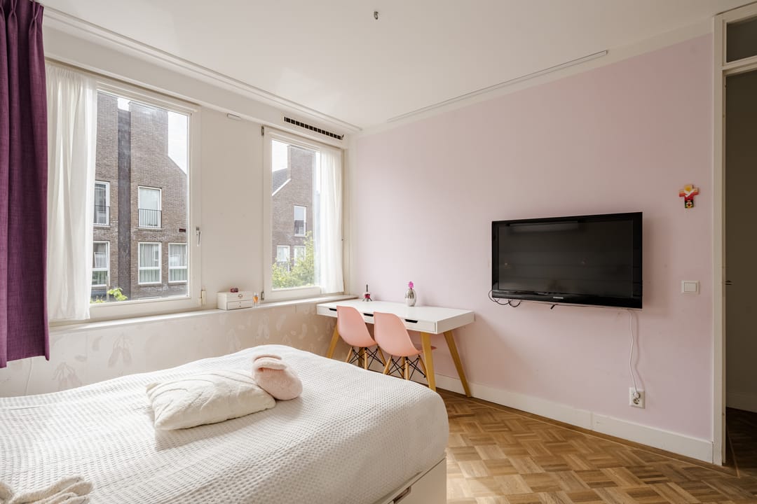 Photo 26 of Weissenbruchstraat 17