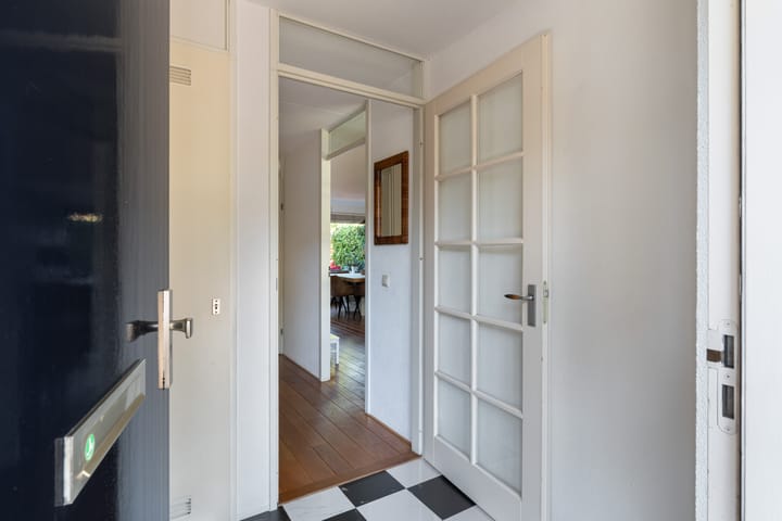 Tussenwoning te koop: Moermondstraat 11, 'S-Gravenhage