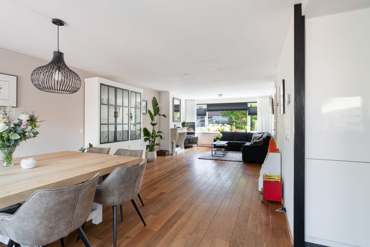 Tussenwoning te koop: Moermondstraat 11, 'S-Gravenhage