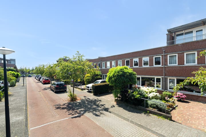 Tussenwoning te koop: Moermondstraat 11, 'S-Gravenhage