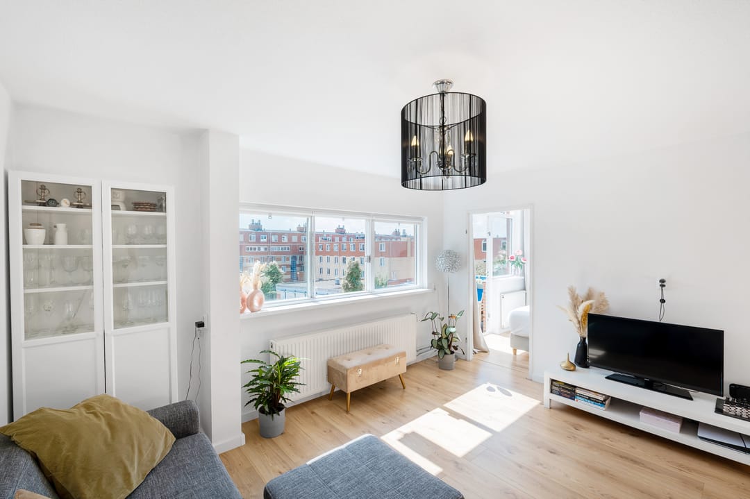 Photo 11 of Kloekhorststraat 239