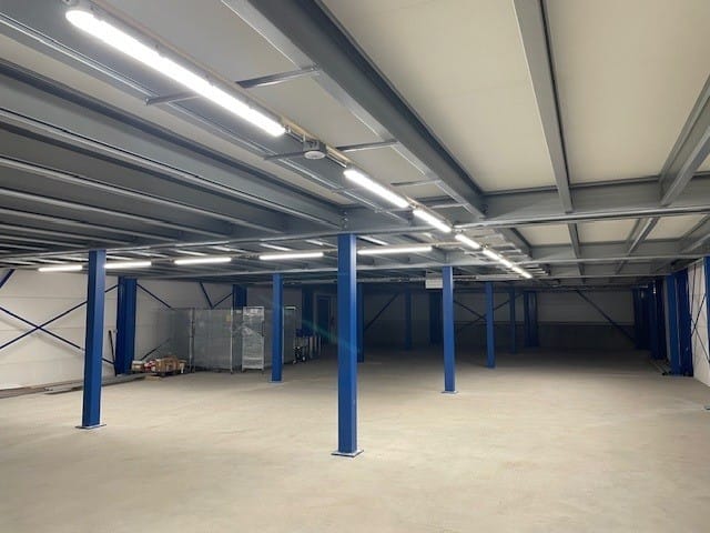 View photo 2 of Tauber 52