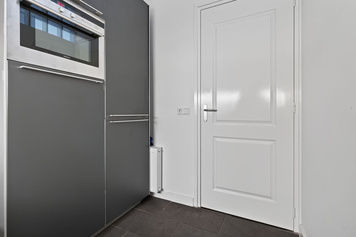 Photo 14 of Van Lawick van Pabststraat 177