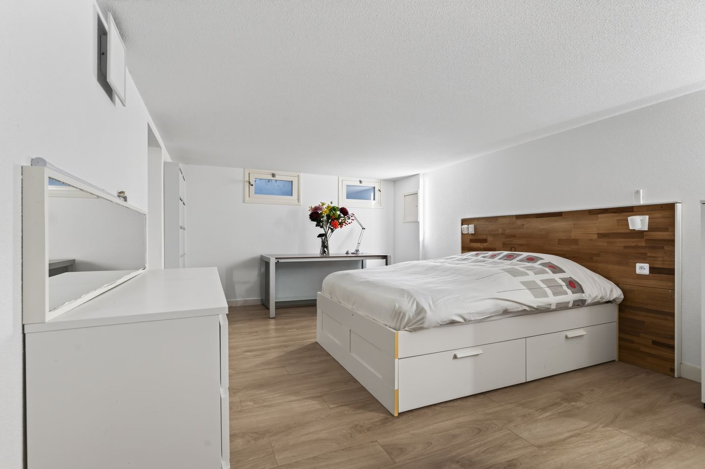Photo 34 of Van Lawick van Pabststraat 177