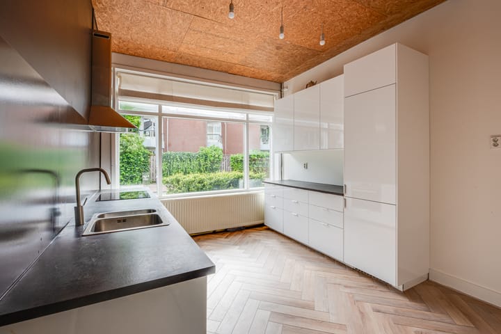 Vrijstaande woning te koop: Neuweg 38, Hilversum