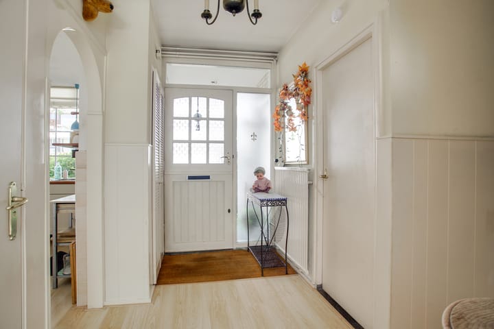 Hoekwoning te koop: Ridderspoorlaan 12, Oegstgeest