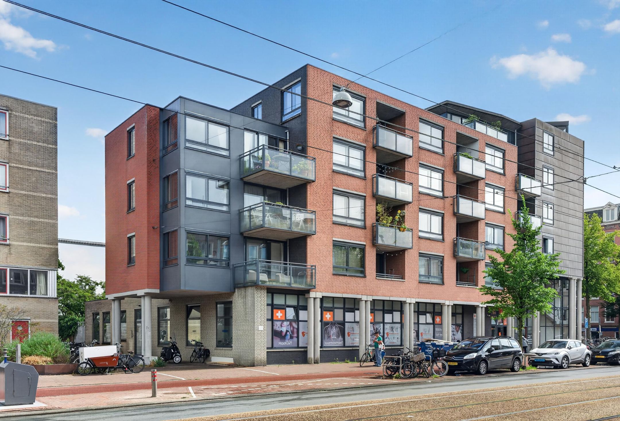 Photo 45 of Frederik Hendrikstraat 49-D