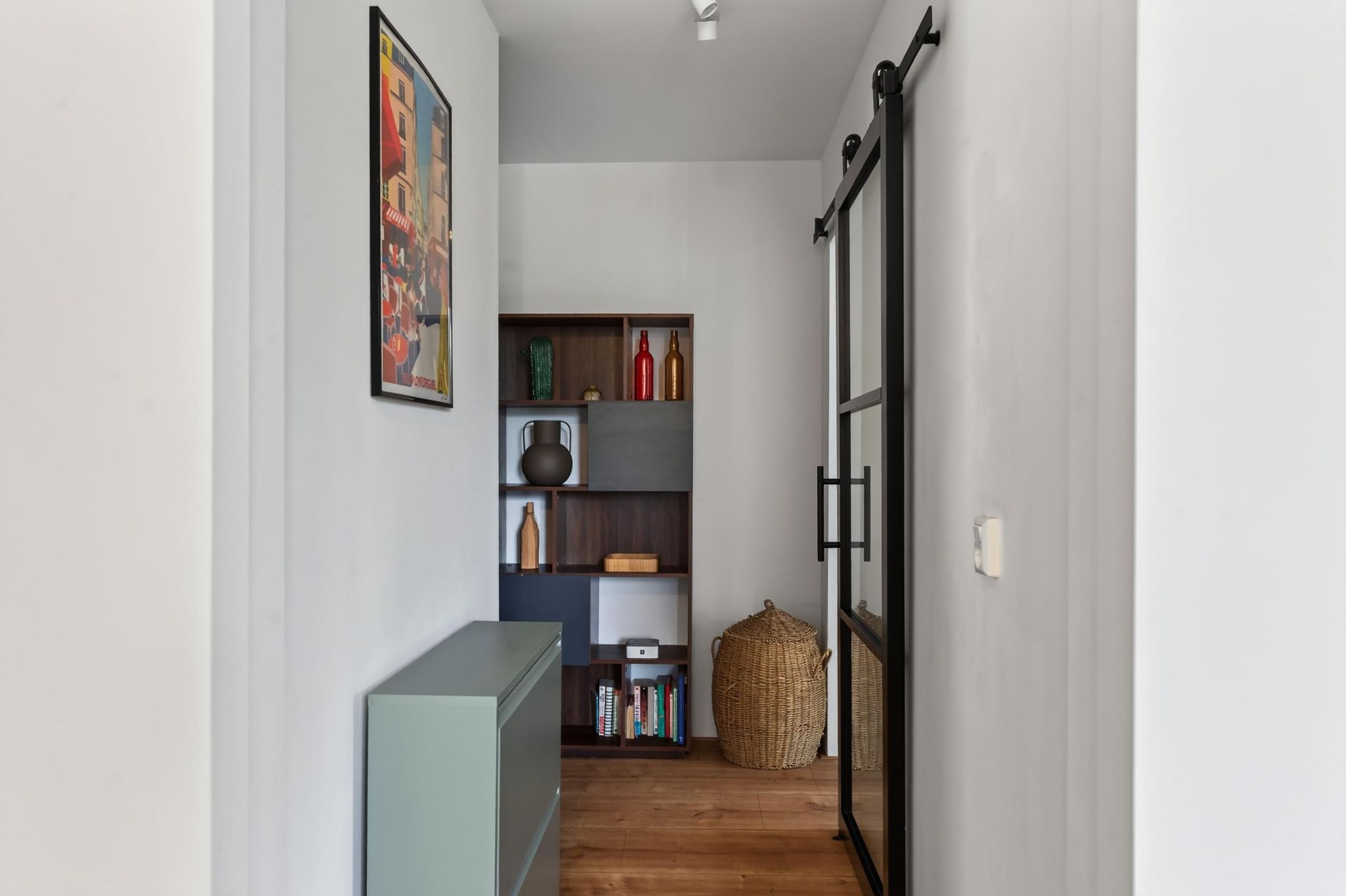 Photo 39 of Frederik Hendrikstraat 49-D
