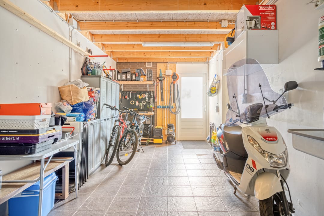 Photo 28 of Paul van Zeelandstraat 7