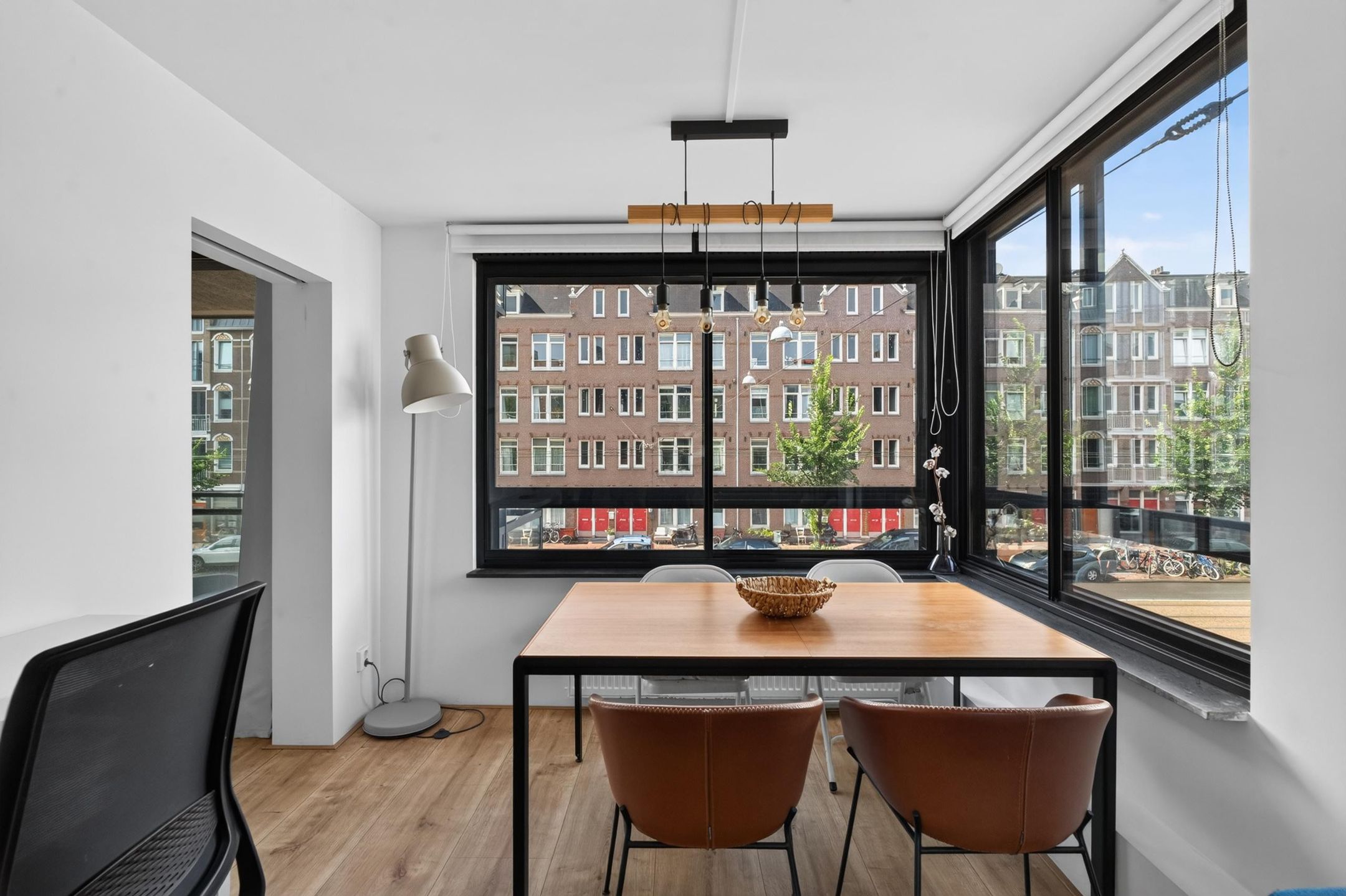 Photo 18 of Frederik Hendrikstraat 49-D