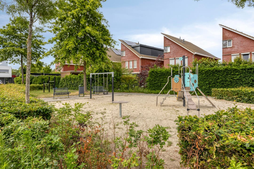 Photo 37 of Paul van Zeelandstraat 7